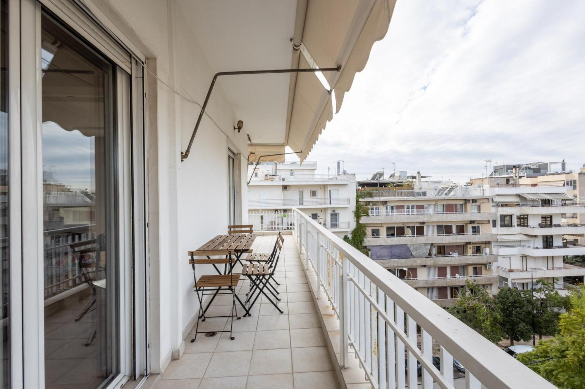 A Luxury & Comfortable Apt In Атина Екстериор снимка