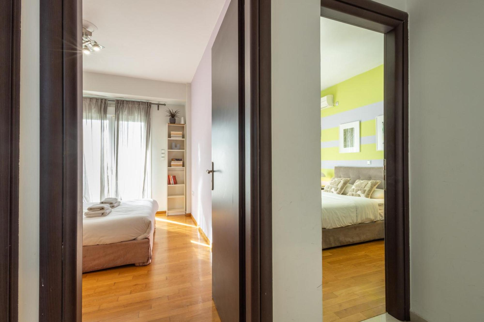 A Luxury & Comfortable Apt In Атина Екстериор снимка