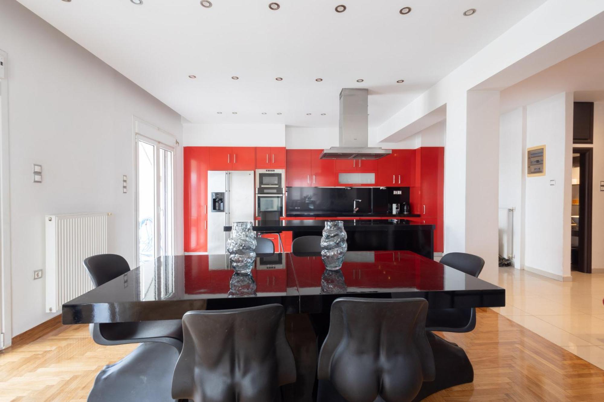 A Luxury & Comfortable Apt In Атина Екстериор снимка