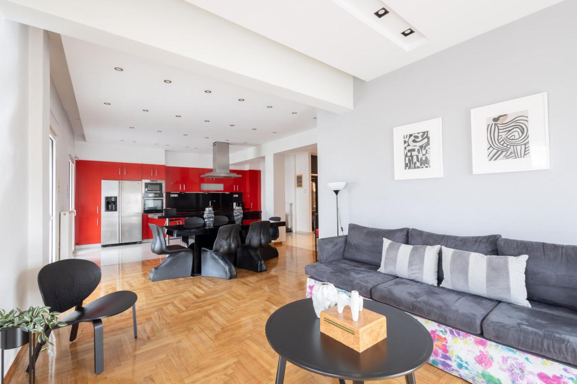 A Luxury & Comfortable Apt In Атина Екстериор снимка